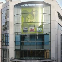 Mur rideau aluminium d'aspect lisse ou à facettes | 1204 VEC / VEP