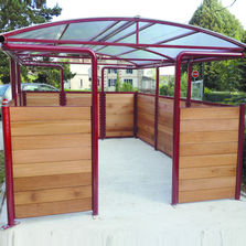 Parc à conteneurs en lattes de bois jusqu'à 14 bacs | Triparc Tradition MANGO