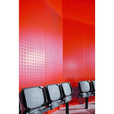 Rockfon VertiQ® Metal | Panneau mural acoustique en laine de roche et finition métal