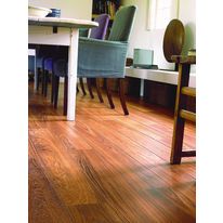 Sol stratifié aspect teck verni | Quick Step Teck