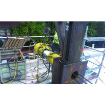 Vérin de traction pour construction métallique | Vérin PCB 3 000 kN