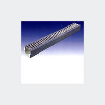 Caniveaux à fond plat avec grille en acier galvanisé | City