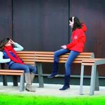 Assise lattée en bois composite pour PMR | Serena Ensemble Ecoteck