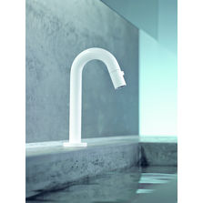 Robinet d'eau froide avec man?œuvre sur bec | Hansanova Style