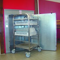 Monte-charge de capacité jusqu'à 300 kg | Monte-chariot