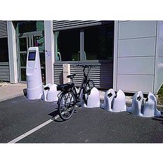 Station urbaine de recharge automatique pour vélo électrique en location | Station Secure