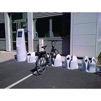 Station urbaine de recharge automatique pour vélo électrique en location | Station Secure