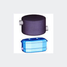 Dégrilleur en polyester avec couvercle à poser | 5702