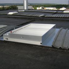 Dispositif d'évacuation naturelle des fumées et de chaleur | EuroCo