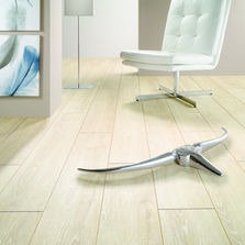 Sol stratifié au décor chêne | Solid Plus