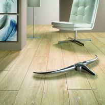 Sol stratifié au décor chêne | Solid Plus