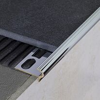 Profilé pour escaliers | CERFIX PROSTEP SGI SGA SGN SGK en aluminium, laiton ou acier inoxydable