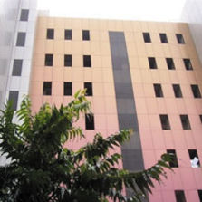 Bardage en aluminium aux reflets irisés | Dwall Iridium