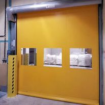Porte souple à enroulement rapide pour sites industriels | SAFIR Planézip 