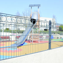 Clôture treillis décorative pour aires de jeux | Romandy