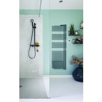 Sèche-serviette tubulaire asymétrique et pivotant en 2 hauteurs avec soufflant  | Cala Twist Air