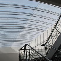 Système de couverture transparente légère en cassette double-peau | Everlux