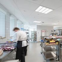 Plafond acoustique nettoyable en laine de roche | Rockfon CleanSpace Pro