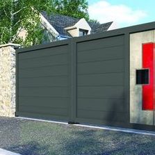 Portail modulaire à lames en aluminium et panneaux pleins ou ajourés | Infini
