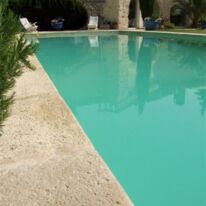 Margelles en béton façon pierre premier prix Rouviere Collection